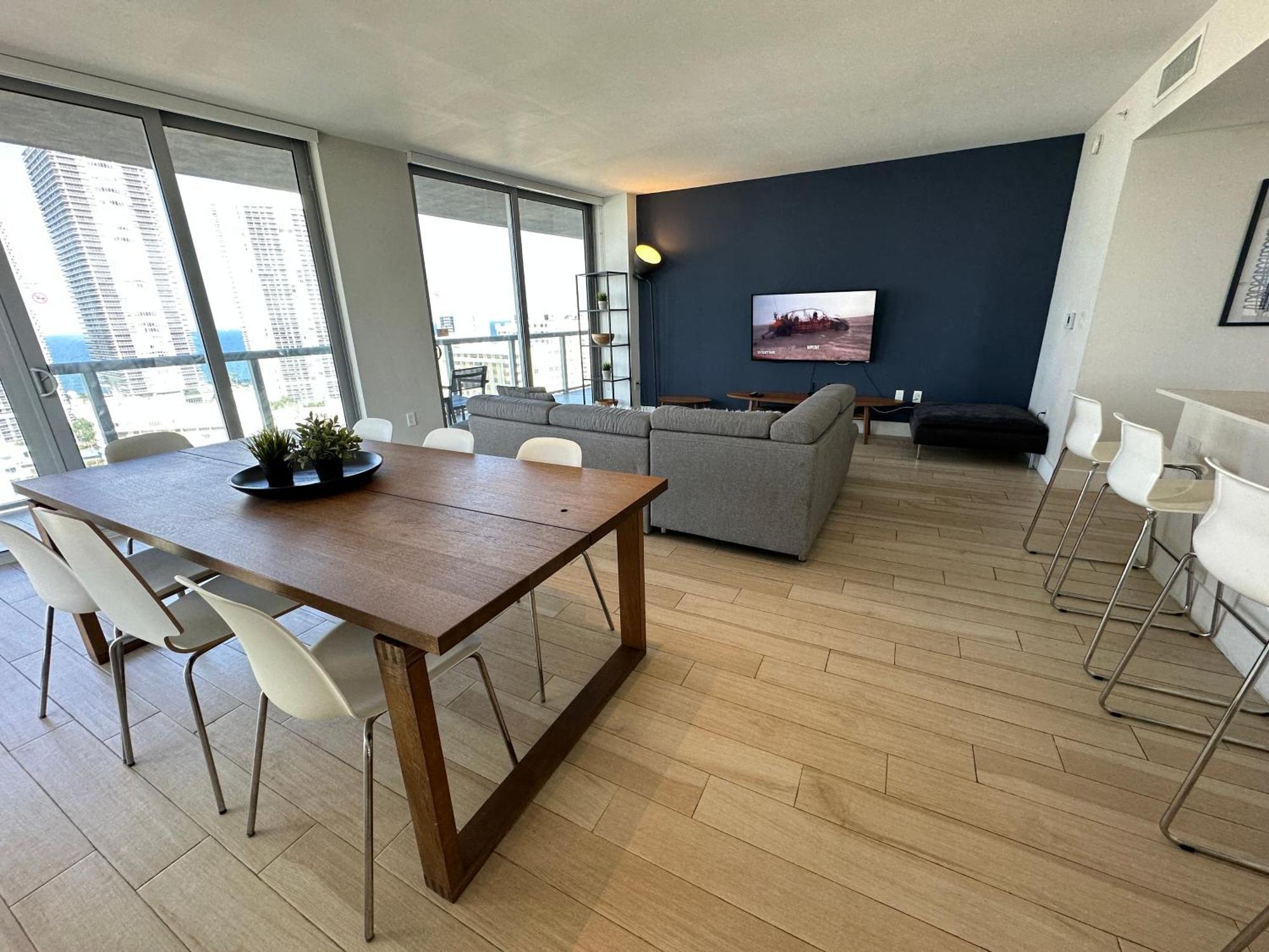 Mvr Apartments At Beachwalk Resort Hallandale Beach Bagian luar foto
