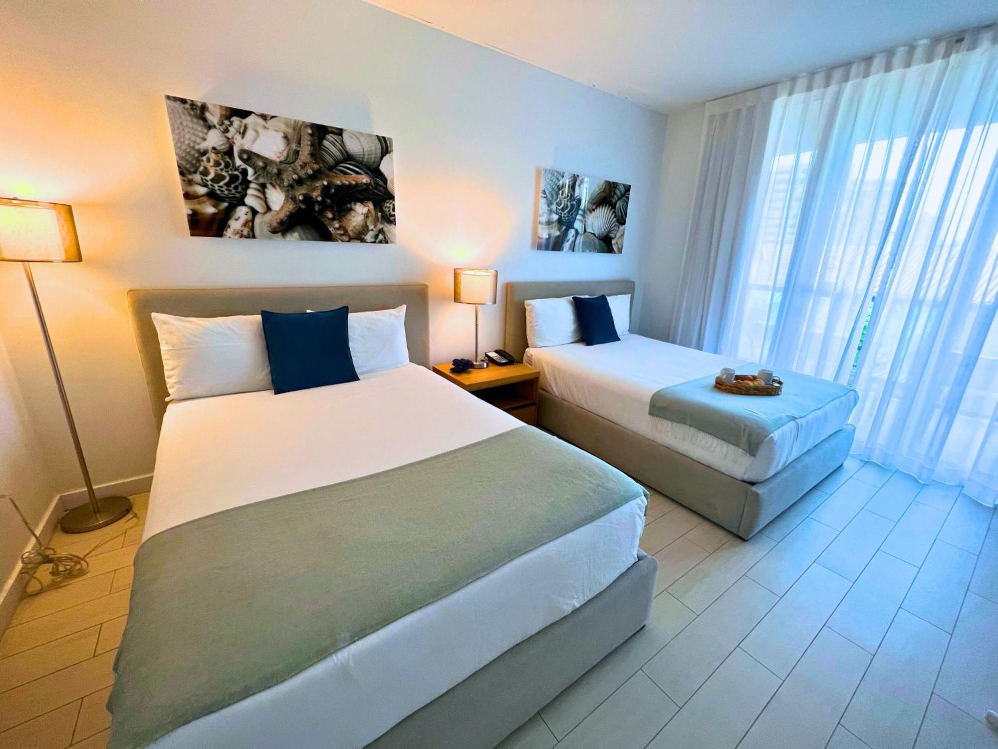 Mvr Apartments At Beachwalk Resort Hallandale Beach Bagian luar foto